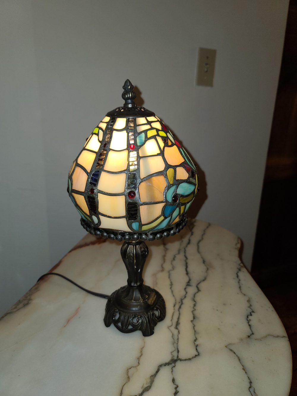 Dale Tiffanys Inc. Antiques Roadshow Lamp - Art Nouveau Stained Glass Desk Lamp - Picture 4 of 16